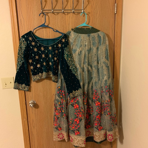 Ghagra choli - Picture 7 of 8